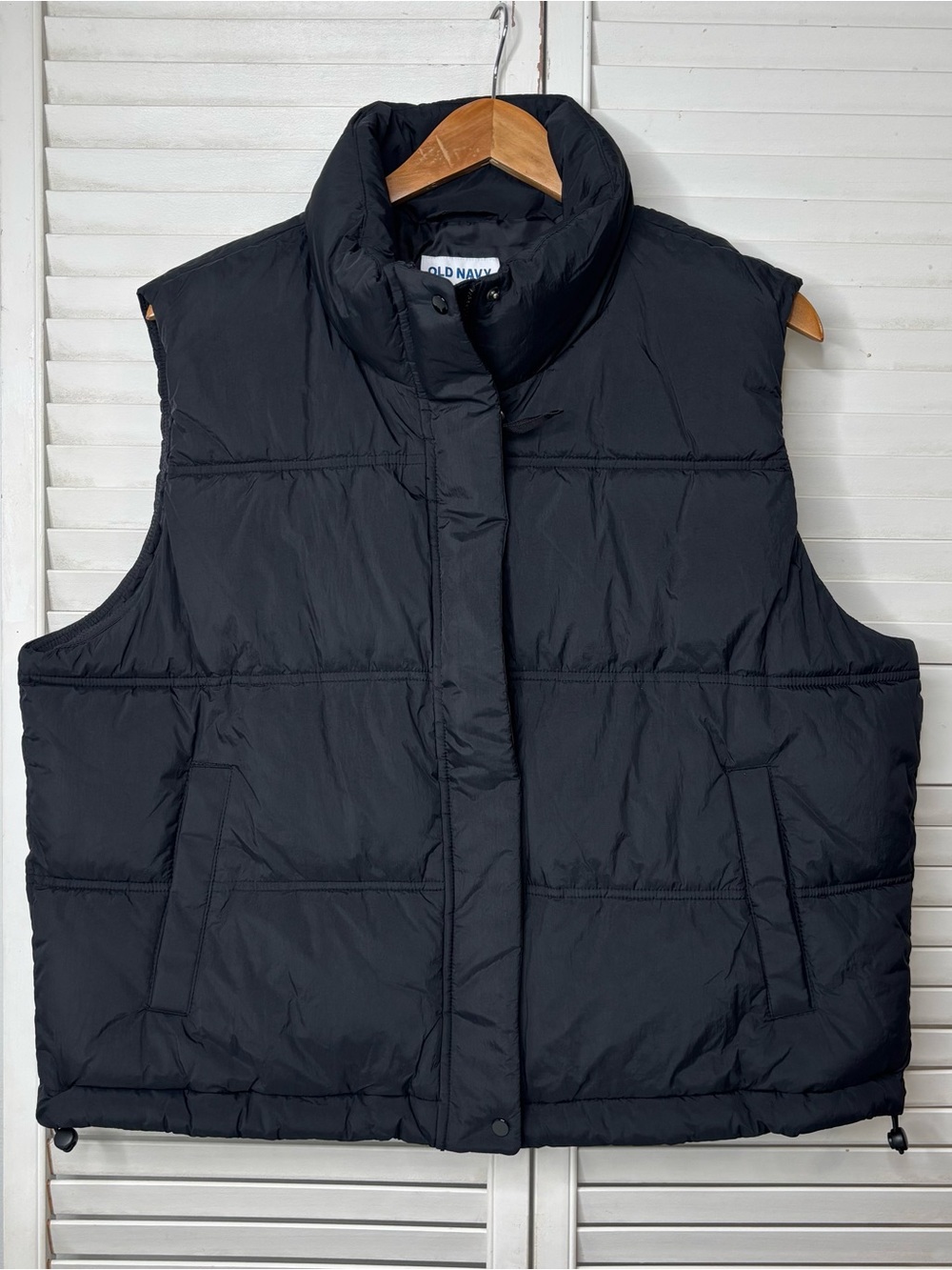 NWT Old Navy Vest Black Water Resistant Core Puffer Women’s Large